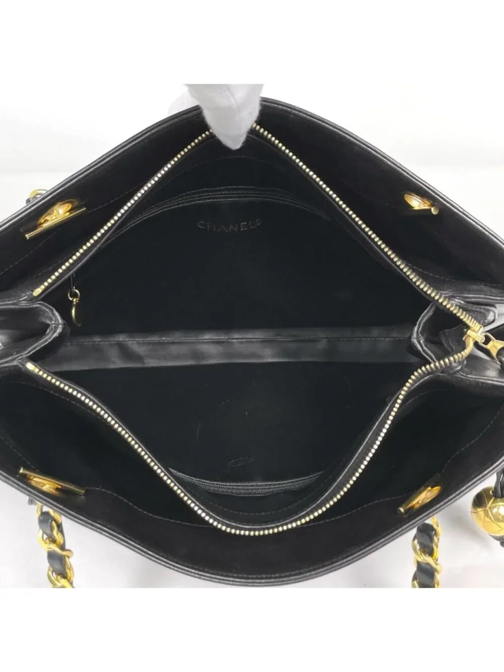 Chanel Tote CC Logo Leather Black